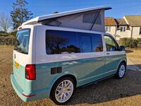 VOLKSWAGEN CAMPERVAN