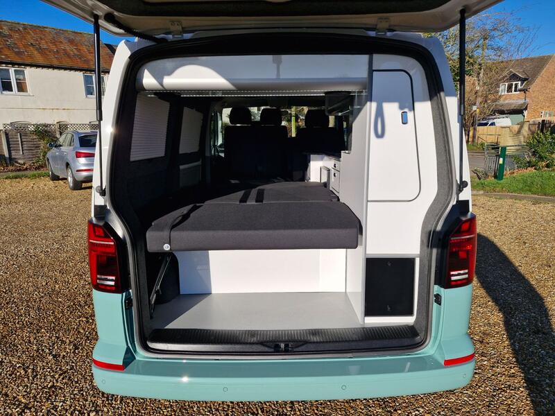 VOLKSWAGEN CAMPERVAN