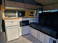 VOLKSWAGEN CAMPERVAN