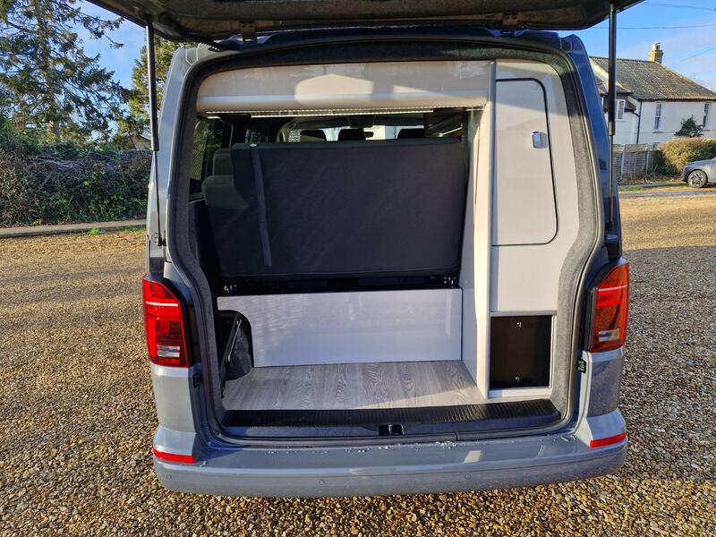 VOLKSWAGEN CAMPERVAN