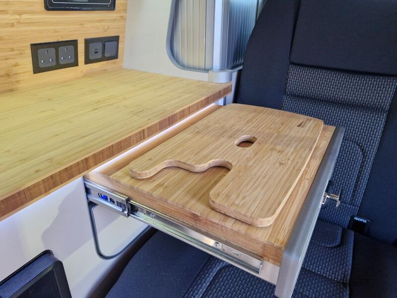 VOLKSWAGEN CAMPERVAN