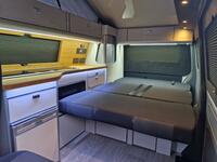 VOLKSWAGEN CAMPERVAN