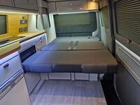 VOLKSWAGEN CAMPERVAN