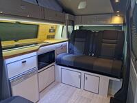 VOLKSWAGEN CAMPERVAN