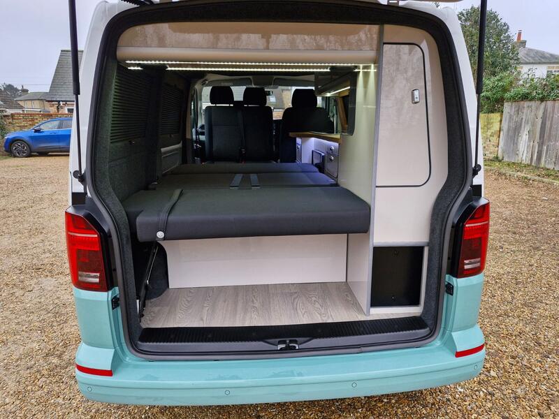 VOLKSWAGEN CAMPERVAN