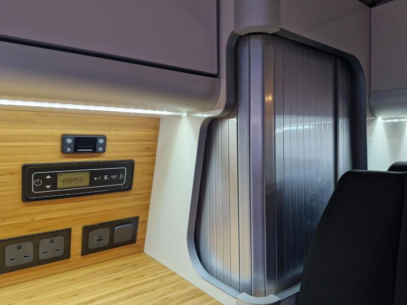 VOLKSWAGEN CAMPERVAN