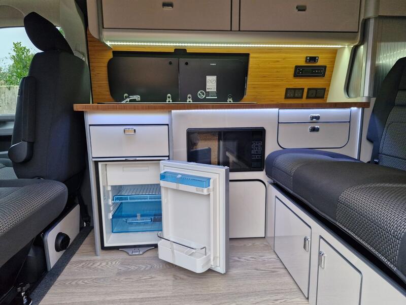 VOLKSWAGEN CAMPERVAN