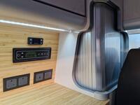 VOLKSWAGEN CAMPERVAN