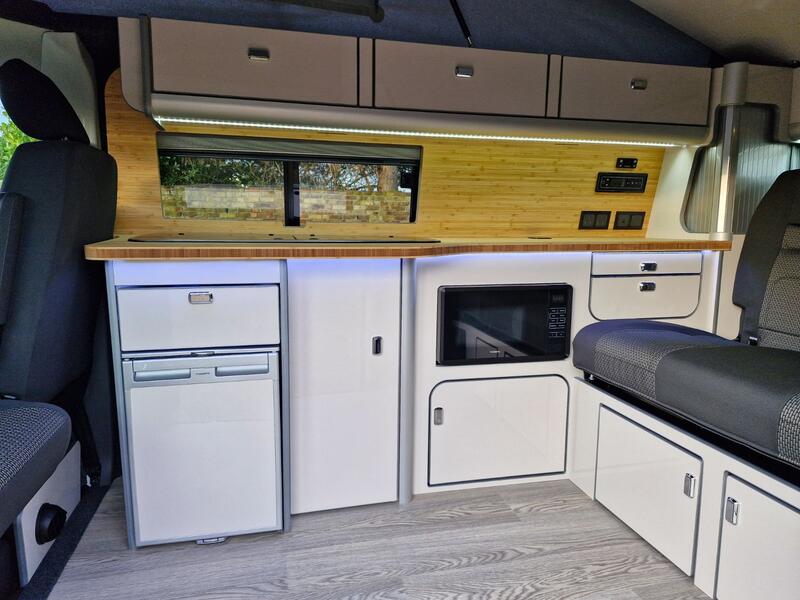 VOLKSWAGEN CAMPERVAN