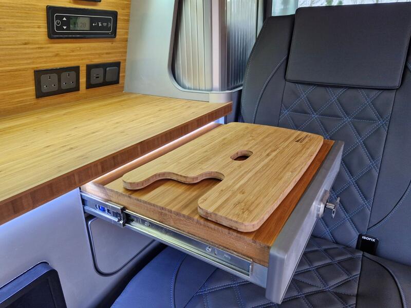 VOLKSWAGEN CAMPERVAN
