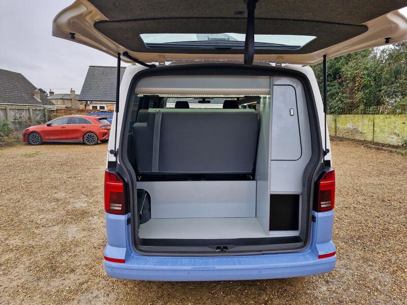 VOLKSWAGEN CAMPERVAN