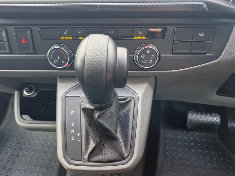 VOLKSWAGEN CAMPERVAN