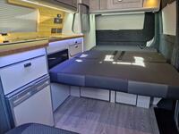 VOLKSWAGEN CAMPERVAN