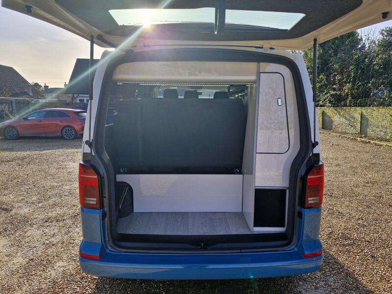 VOLKSWAGEN CAMPERVAN