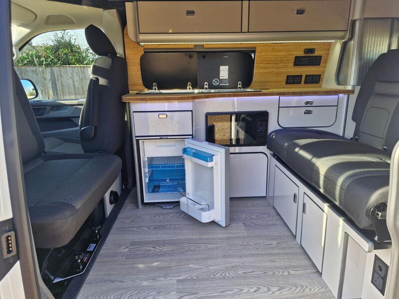 VOLKSWAGEN CAMPERVAN