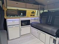 VOLKSWAGEN CAMPERVAN