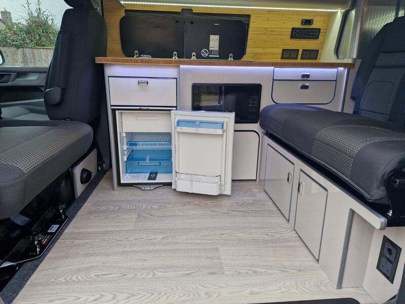 VOLKSWAGEN CAMPERVAN