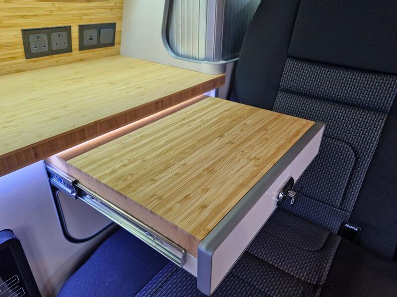 VOLKSWAGEN CAMPERVAN
