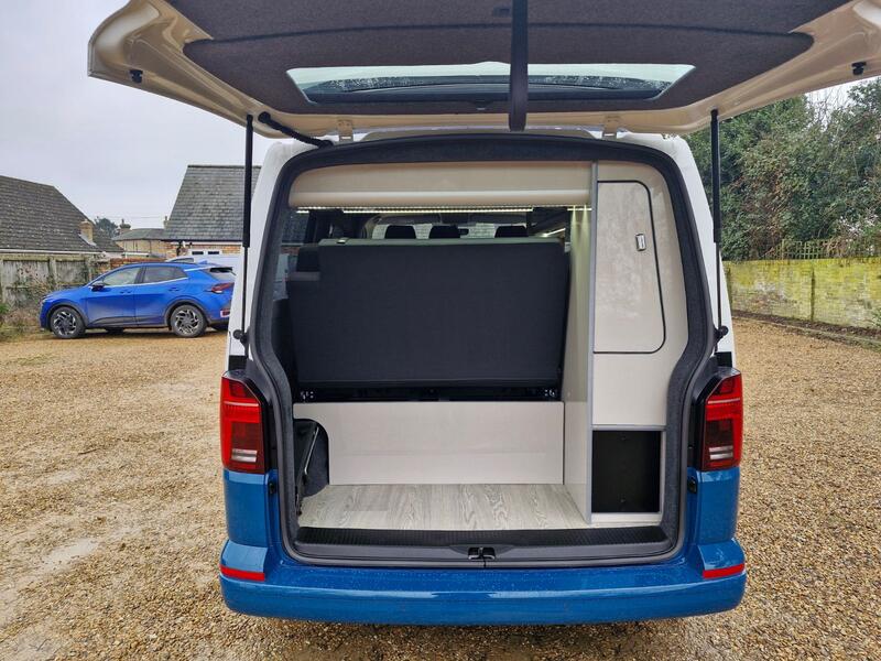 VOLKSWAGEN CAMPERVAN
