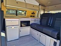 VOLKSWAGEN CAMPERVAN