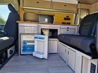 VOLKSWAGEN CAMPERVAN