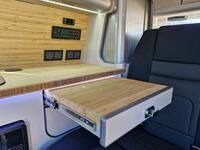 VOLKSWAGEN CAMPERVAN
