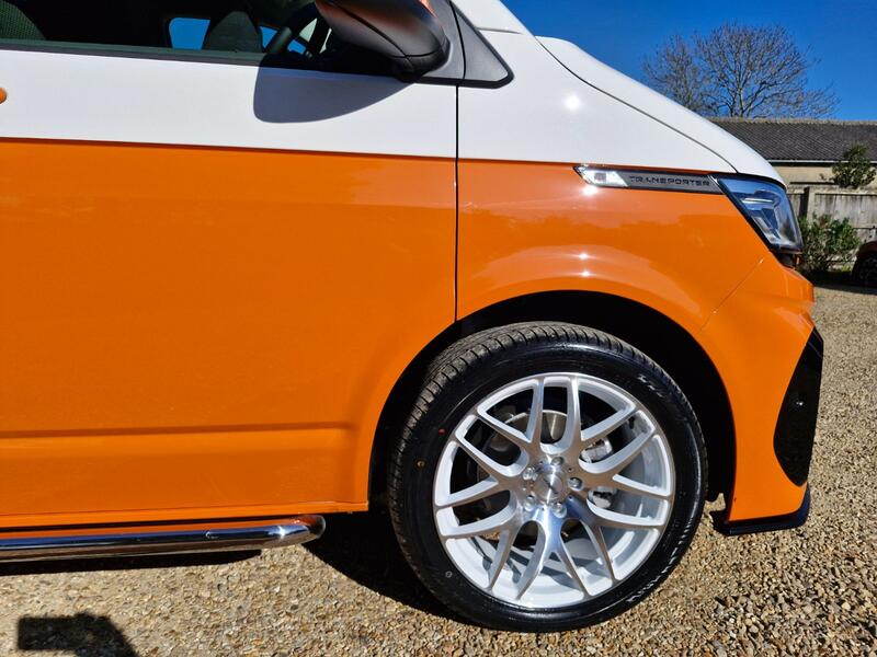 VOLKSWAGEN CAMPERVAN