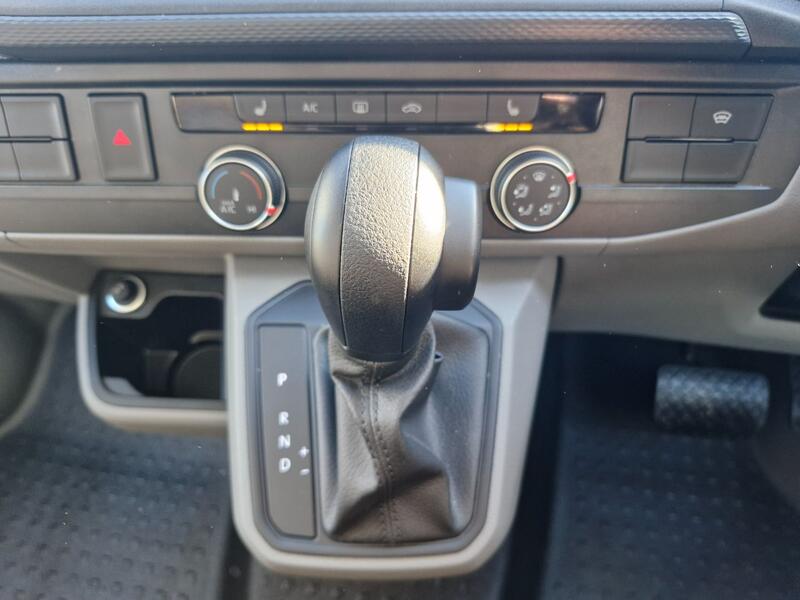 VOLKSWAGEN CAMPERVAN