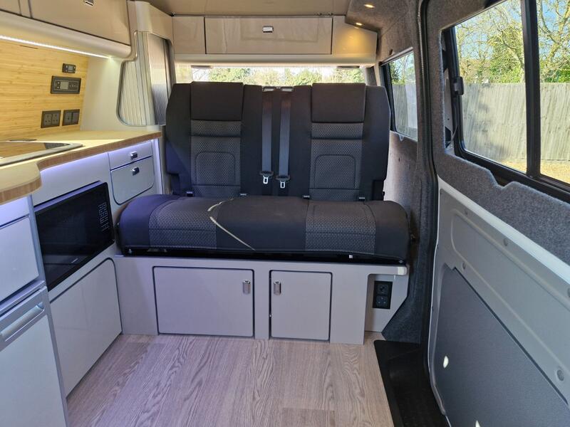 VOLKSWAGEN CAMPERVAN