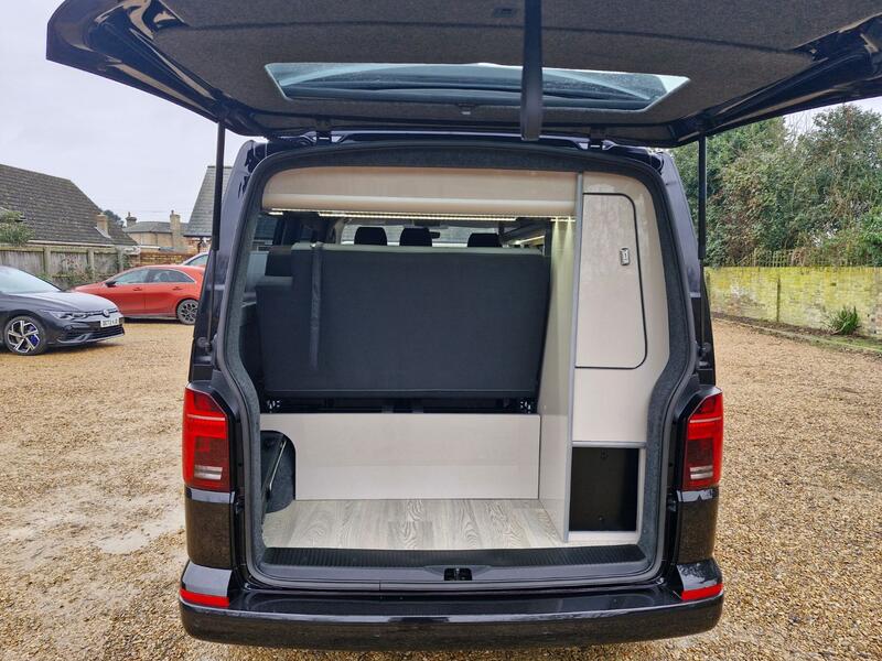 VOLKSWAGEN CAMPERVAN