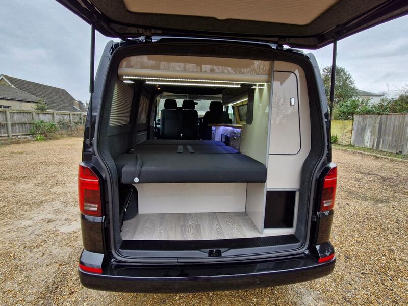 VOLKSWAGEN CAMPERVAN