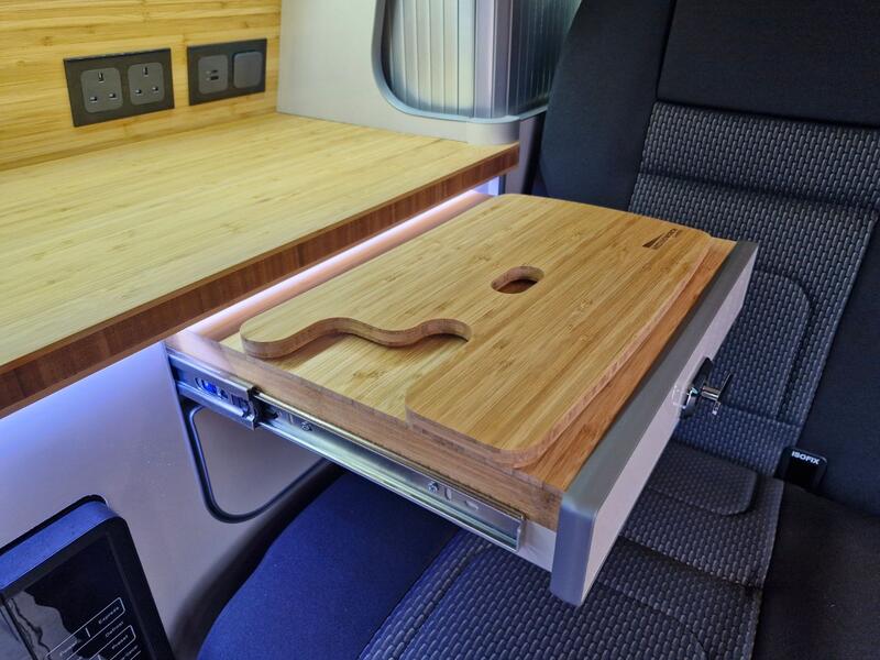 VOLKSWAGEN CAMPERVAN