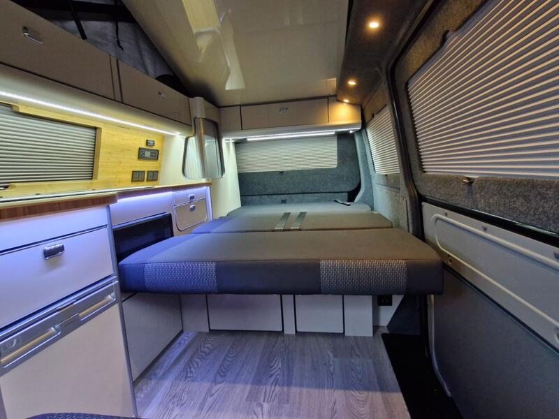 VOLKSWAGEN CAMPERVAN