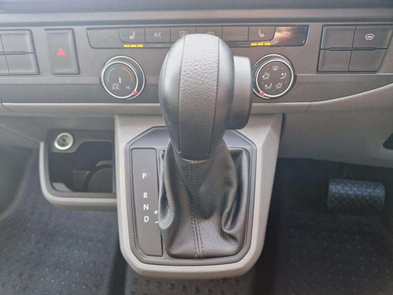 VOLKSWAGEN CAMPERVAN
