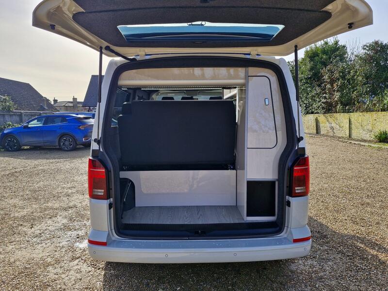 VOLKSWAGEN CAMPERVAN