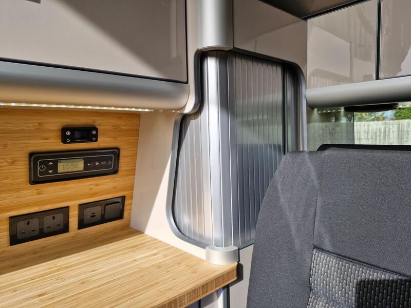 VOLKSWAGEN CAMPERVAN