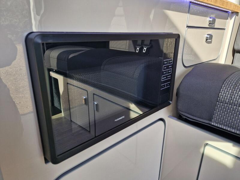 VOLKSWAGEN CAMPERVAN