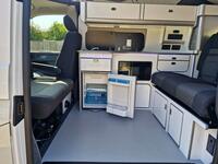 VOLKSWAGEN CAMPERVAN