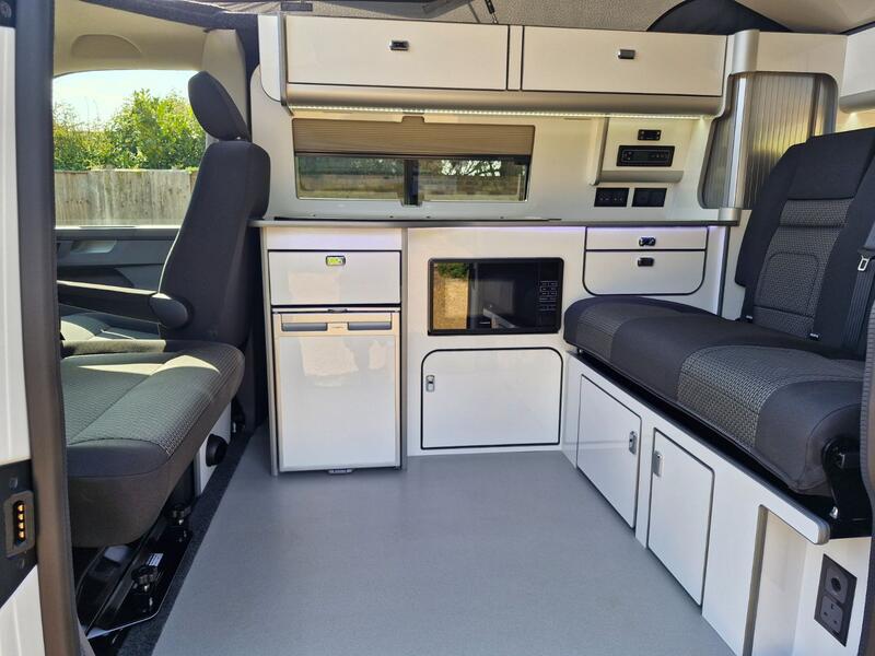 VOLKSWAGEN CAMPERVAN
