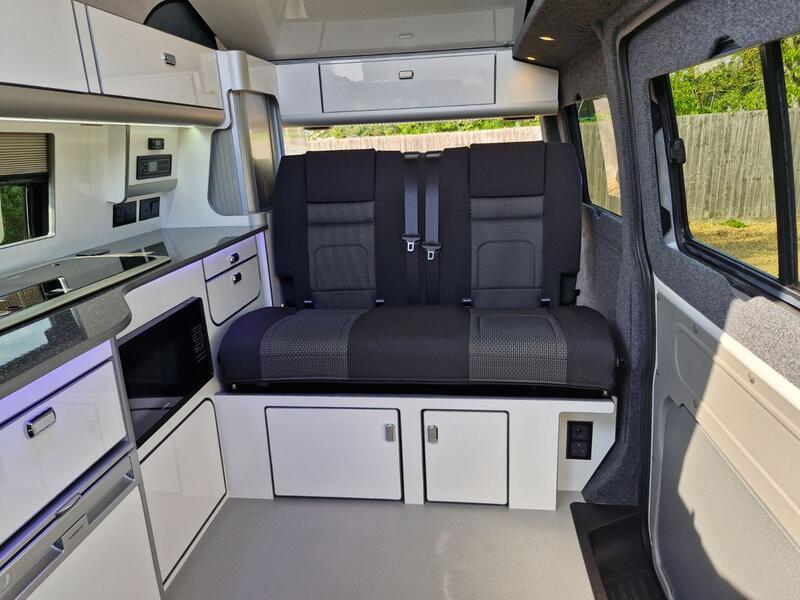 VOLKSWAGEN CAMPERVAN
