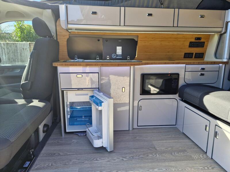 VOLKSWAGEN CAMPERVAN