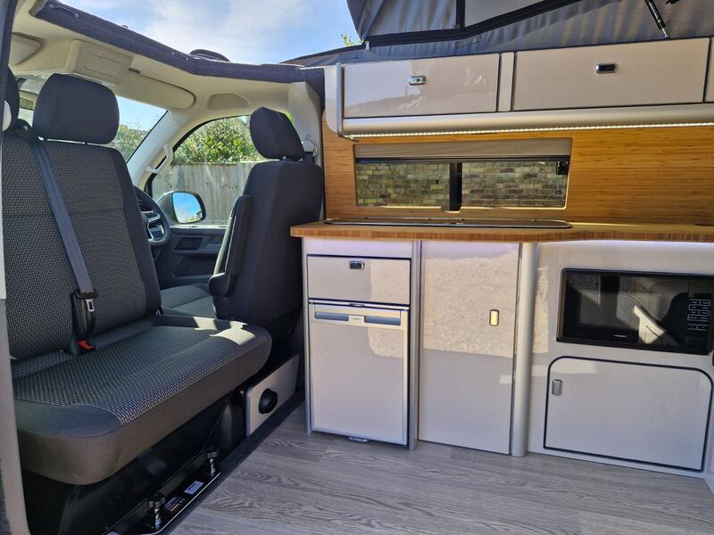 VOLKSWAGEN CAMPERVAN