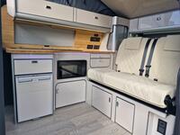VOLKSWAGEN CAMPERVAN