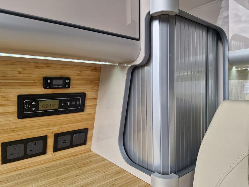 VOLKSWAGEN CAMPERVAN
