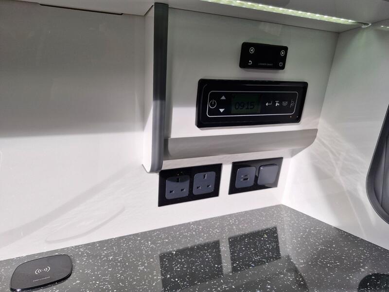 VOLKSWAGEN CAMPERVAN