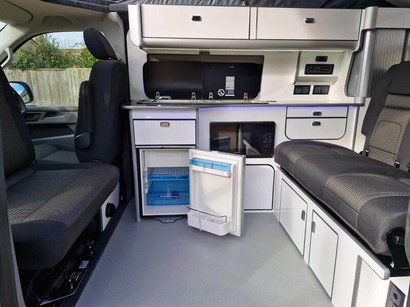 VOLKSWAGEN CAMPERVAN