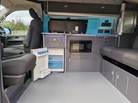 VOLKSWAGEN CAMPERVAN