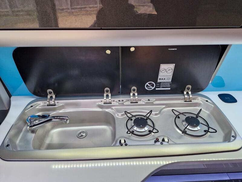 VOLKSWAGEN CAMPERVAN