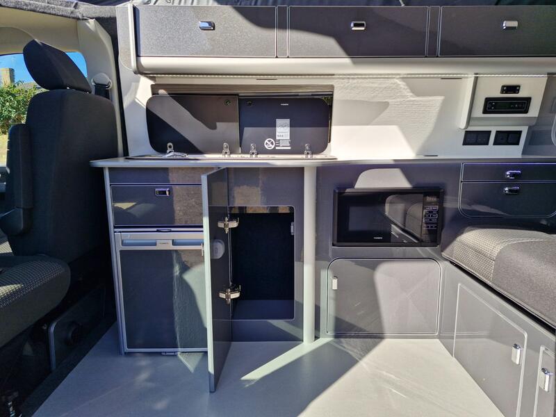 VOLKSWAGEN CAMPERVAN