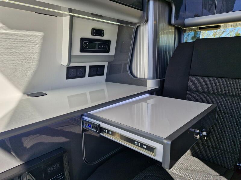 VOLKSWAGEN CAMPERVAN